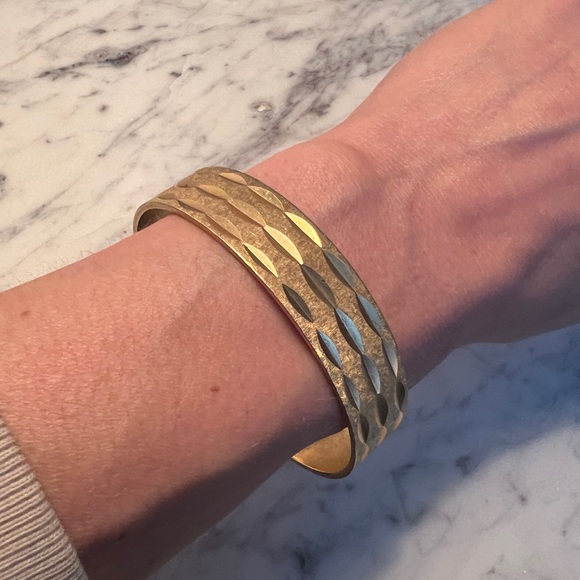 Vintage French gold plated faceted statement bangle - Picture 4 of 14